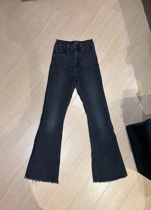 jeans zampa, marca: Stradivarius, estado: Muy bueno, tamaño: S / 36 / 8, 5,50 €, 6,48 € Protección al comprador incluida
