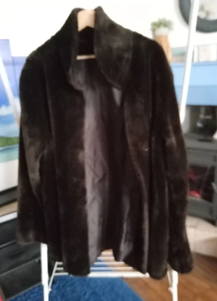 Manteau fausse fourrure marron T 42-44, marque: Boutique indépendante, état: Très bon état, taille: XL / 42 / 14, 9,50 €, 10,68 € Protection acheteurs incluse