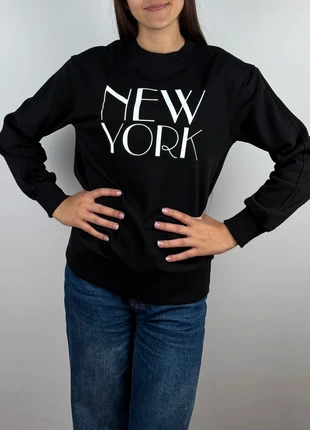 Sudadera Negra New York Talla S, brand: Vintage Dressing, condizioni: Nuovo con cartellino, taglia: S / IT 40 / EU 36, €16.00, €17.50 include la Protezione acquisti