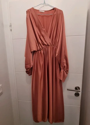 Élégante robe rose satinée, marque: Made In Italy, état: Neuf sans étiquette, taille: Taille unique, 15,00 €, 16,45 € Protection acheteurs incluse