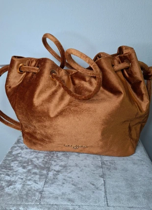 Splendide sac seau LPB Woman en velours marron doré, neuf avec étiquette et son dust bag., brand: Lpb Woman, condition: New with tags, €15.00, €16.45 includes Buyer Protection