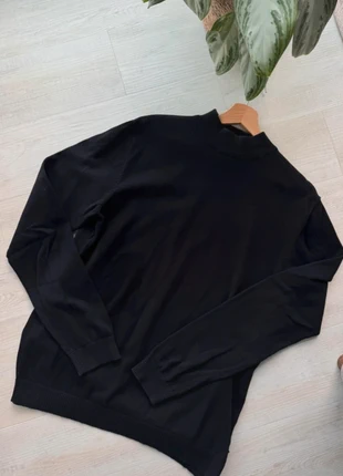 Schwarzer Feinstrick-Pullover von Jack & Jones, merk: Jack & Jones, staat: Heel goed, maat: L, € 12,00, € 13,30 inclusief Kopersbescherming