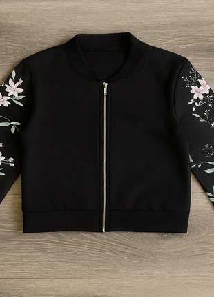 Veste noire à fleurs, bomber zippé, marca: Fleur's, estado: Muito bom, tamanho: S / 36 / 8, €45.00, €47.95 inclui Proteção do Comprador