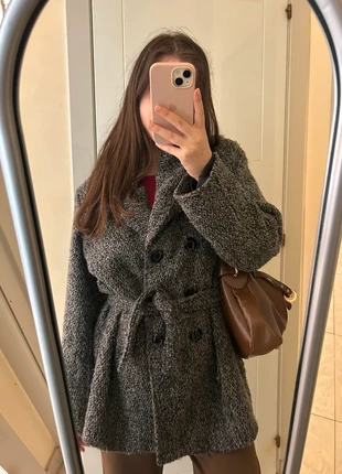 Cappotto donna 80% lana bouclè con cintura caldissimo veste M/L -Manteau en laine, marque: cappotto in lana, état: Très bon état, taille: L / 40 / 12, 28,00 €, 30,10 € Protection acheteurs incluse