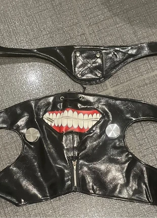 Masque Ken Kaneki Tokyo Ghoul, marque: Tokyo Ghoul, état: Très bon état, taille: Taille unique, 12,00 €, 13,30 € Protection acheteurs incluse