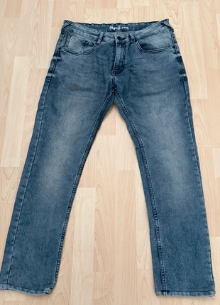 Pepe Jeans Vapour • Herren Jeans W34 L33 • Straight Fit, brand: Pepe Jeans, condizioni: Ottime, taglia: IT 44 | W34, €10.00, €11.20 include la Protezione acquisti
