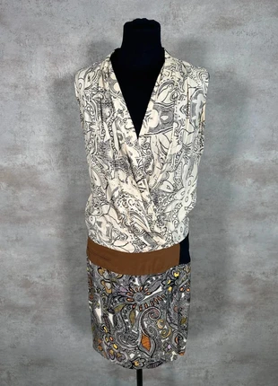 Robe Talking French ( M / 38 / 10 ), marque: Talking French, état: Très bon état, taille: M / 38 / 10, 10,00 €, 11,20 € Protection acheteurs (Pro) incluse