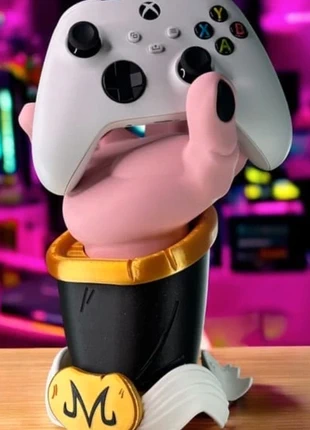 Support Manette Majin Buu, marke: Onikatanaa, zustand: Sehr gut, 25,00 €, 26,95 € inklusive Vinted-Käuferschutz