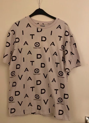 Nieuw t-shirt kit logoprint maat L merk Toda Vida, marca: toda vida, estado: Novo com etiquetas, tamanho: L, €10.00, €11.20 inclui Proteção do Comprador