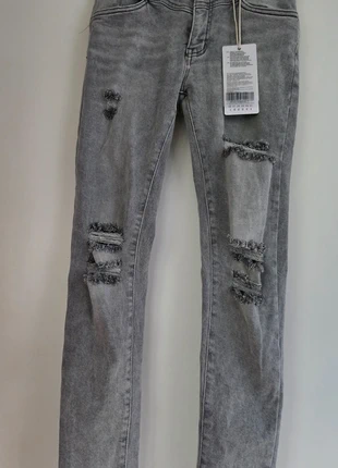 Jeans m. Sara, marque: M.Sara, état: Neuf avec étiquette, taille: M / 38 / 10, 23,00 €, 24,85 € Protection acheteurs incluse