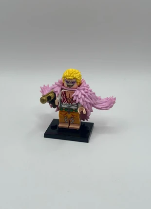 Figurine type LEGO – Donquixote Doflamingo – One Piece – Tenryuubito, brand: OnePiece, condition: Very good, size: Preemie, up to 44cm, €4.49, €5.41 includes Buyer Protection
