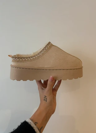 Bottines fourrées, brand: Boutique indépendante, condition: New with tags, size: 38, €15.00, €16.45 includes Buyer Protection