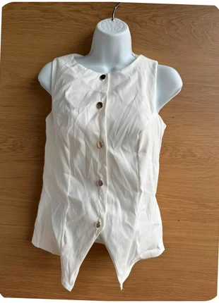 Gilet blanc In The Style taille 38 – Jamais porté (étiquette arrachée au dos), brand: In The Style, condition: New without tags, size: M / 38 / 10, €13.00, €14.35 includes Buyer Protection