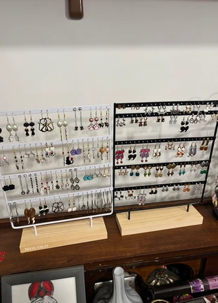 Orecchini 2€ cad in acciaio inox idea regalo Natale, brand: INOX, condizioni: Ottime, €2.00, €2.80 include la Protezione acquisti