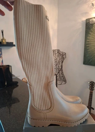 Bottes tendance UNISA Style Chelsea Maille - Couleur Nude / Beige, marque: Unisa, état: Très bon état, taille: 39, 25,00 €, 26,95 € Protection acheteurs incluse