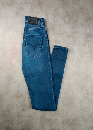 Jean femme Levi’s Mile High Super Skinny W25 L32 taille haute bleu, marca: Levi's, estado: Muy bueno, tamaño: XS / 34 / 6, 18,00 €, 19,60 € Protección al comprador incluida