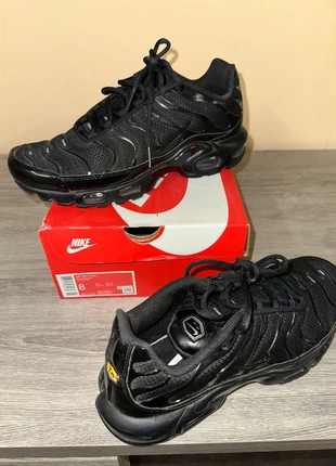 Nike TN Classic Noir Triple Black Taille 41, marque: Nike, état: Bon état, taille: 41, 65,00 €, 68,95 € Protection acheteurs incluse