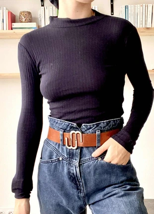 Top Bizzbee en taille XXS - Bon état, marke: Bizzbee, zustand: Gut, größe: XXS / 32 / 4, 2,30 €, 3,12 € beinhaltet Vinted-Käuferschutz Pro