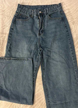 Jean large femme H&M, marque: H&M, état: Neuf sans étiquette, taille: S / 36 / 8, 8,00 €, 9,10 € Protection acheteurs incluse