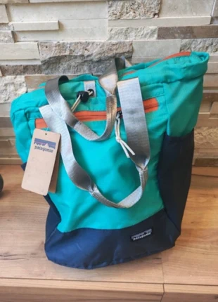 Sac à dos Patagonia Bleu 27L - Neuf, transformable avec poignée à main, brand: Patagonia, condition: Very good, €39.00, €41.65 includes Buyer Protection