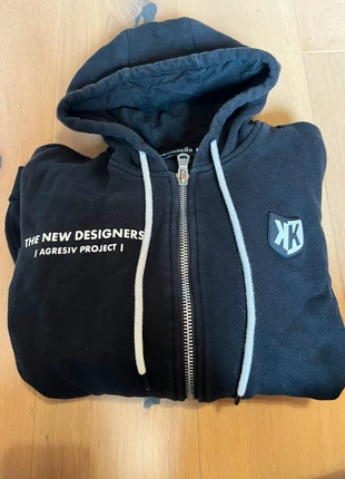 Veste FootKorner, marque: Footkorner, état: Très bon état, taille: M, 40,00 €, 42,70 € Protection acheteurs incluse