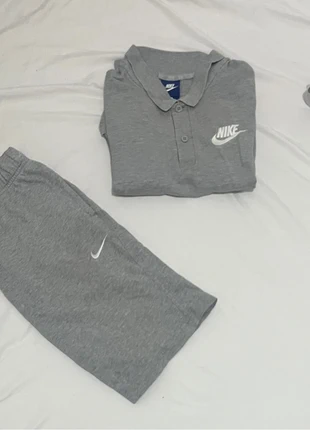 Ensemble Nike gris - taille S, marque: Nike, état: Neuf sans étiquette, taille: S, 14,90 €, 16,35 € Protection acheteurs incluse