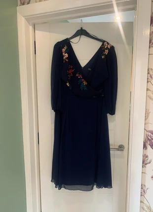 Stunning dress, brand: Little Mistress, condition: Very good, size: L / UK 16-18, £10.00, £11.20 includes Buyer Protection