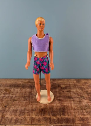 Ken glitter beach, marque: Barbie, état: Bon état, taille: Taille unique, 12,00 €, 13,30 € Protection acheteurs incluse