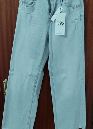Stradivarius Vaqueros D92 talla 38, brand: Stradivarius, condizioni: Nuovo con cartellino, taglia: M / IT 42 / EU 38, €27.99, €30.09 include la Protezione acquisti