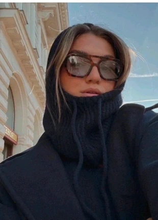 Cagoule noir, marca: Boutique Parisienne, estado: Muito bom, tamanho: Tamanho único, €10.00, €11.20 inclui Proteção do Comprador