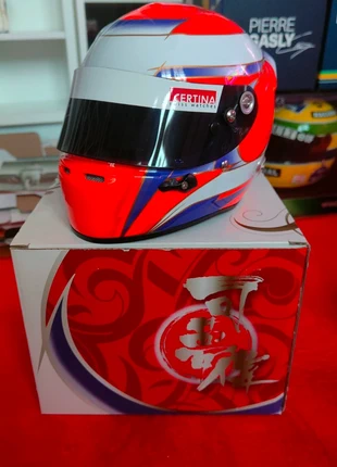 Helmet 1/2 Kamui Kobayashi 2010 dédicacé Sauber F1 gp Suzuka, marke: Arai, zustand: Sehr gut, 125,00 €, 131,95 € inklusive Vinted-Käuferschutz