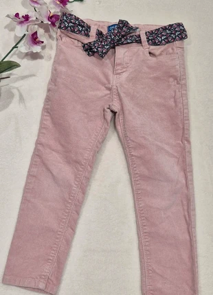 Jean velours rose Okaïdi 3 ans (98 cm) avec ceinture à fleurs 🌸, marque: Okaïdi, état: Neuf sans étiquette, taille: 3 ans / 98 cm, 8,00 €, 9,10 € Protection acheteurs incluse