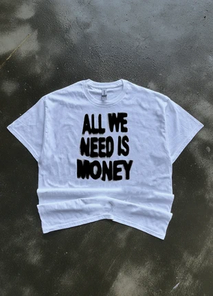 T-shirt vintage graphic tee boxy money, marke: Graphic Tee, zustand: Sehr gut, größe: XL, 9,99 €, 11,19 € beinhaltet Vinted-Käuferschutz Pro