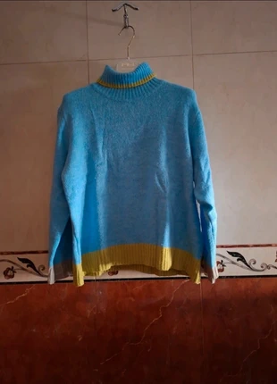 Maglione donna celeste a collo alto con dettagli gialli in vita e beige alle maniche, marque: Made In Italy, état: Très bon état, taille: Taille unique, 7,50 €, 8,58 € Protection acheteurs incluse