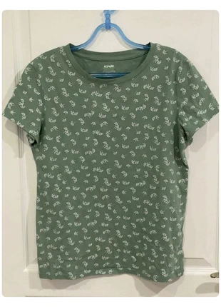 Top Kiabi Tee shirt col rond crew neck manches courtes imprimé vert Taille XS, brand: Kiabi, condition: Good, size: XS / 34 / 6, €3.00, €3.85 includes Buyer Protection