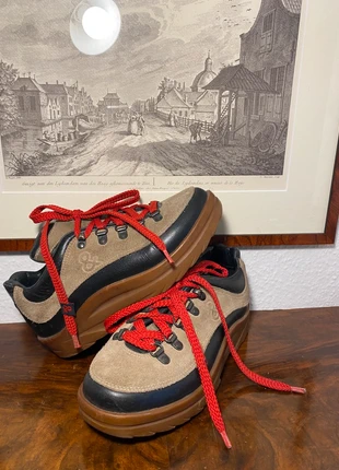 Rare Vintage retro Leder Dolce und Gabbana Hiking Sneaker, brand: Dolce & Gabbana, condizioni: Ottime, taglia: 38, €82.00, €86.80 include la Protezione acquisti