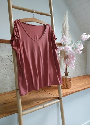 T-shirt col V " Promod", marque: Promod, état: Très bon état, taille: XL / 42 / 14, 3,00 €, 3,85 € Protection acheteurs incluse