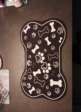 Tapis gamelle pour chien, état: Neuf sans étiquette, 4,00 €, 4,90 € Protection acheteurs incluse