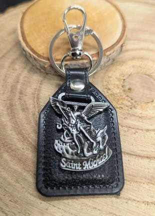 Porte clés chrétien keys archange saint Michael christianisme catholique, condition: Very good, €9.00, €10.15 includes Buyer Protection Pro