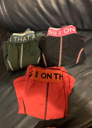 3 boxers om that ass, merk: On That Ass, staat: Nieuw met prijskaartje, maat: S, € 6,00, € 7,00 inclusief Kopersbescherming