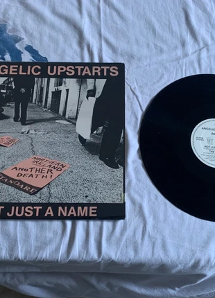 Maxi 45 Tours Angelic upstarts not just a name, état: Très bon état, 20,00 €, 21,70 € Protection acheteurs incluse