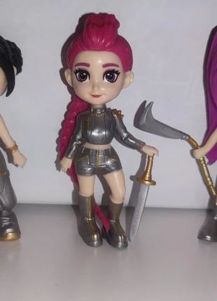 3 figurines K-pop demon hunters, condition: New without tags, size: One size, €18.00, €19.60 includes Buyer Protection