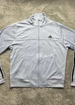 Veste de sport Adidas vintage couleur lilas avec logo brodé et bande sur les manches taille M, marque: adidas, état: Très bon état, taille: M / 38 / 10, 13,00 €, 14,35 € Protection acheteurs (Pro) incluse