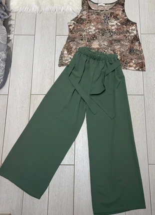 Completo charget pantaloni + top taglia unica, marque: CHARGET, état: Très bon état, taille: Taille unique, 14,00 €, 15,40 € Protection acheteurs incluse