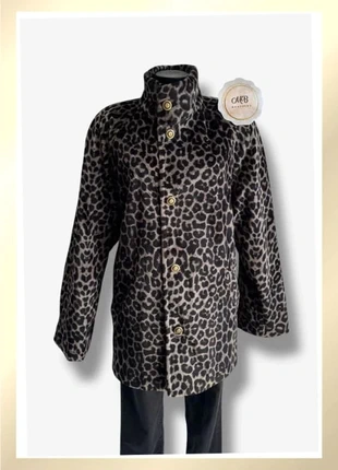 Manteau réversible marron et noir taille 38, marque: sans marque, état: Très bon état, taille: M / 38 / 10, 23,00 €, 24,85 € Protection acheteurs incluse