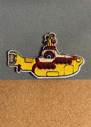 Patch thermocollant yellow submarine, état: Très bon état, 4,00 €, 4,90 € Protection acheteurs incluse