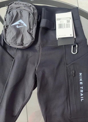 Legging run nike Go trail, brand: Nike, condizioni: Nuovo con cartellino, taglia: XS / IT 38 / EU 34, €70.00, €74.20 include la Protezione acquisti