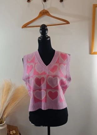 Pull maille sans manches col v neck style tendance y2k coeur 🌸, marque: Fashion, état: Très bon état, taille: M / 38 / 10, 14,90 €, 16,35 € Protection acheteurs (Pro) incluse