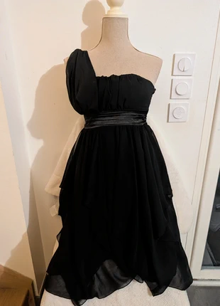 Élégante Robe de Soirée Noire Asymétrique - Eva & Lola, brand: Eva & Lola, condition: Very good, size: S / 36 / 8, €12.90, €14.25 includes Buyer Protection