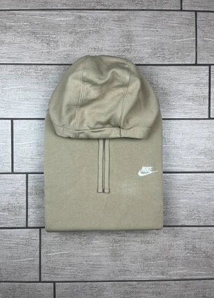 Pull Nike | Taille M | Beige / Kaki logo brodé, marque: Nike, état: Neuf sans étiquette, taille: M, 29,90 €, 32,10 € Protection acheteurs incluse